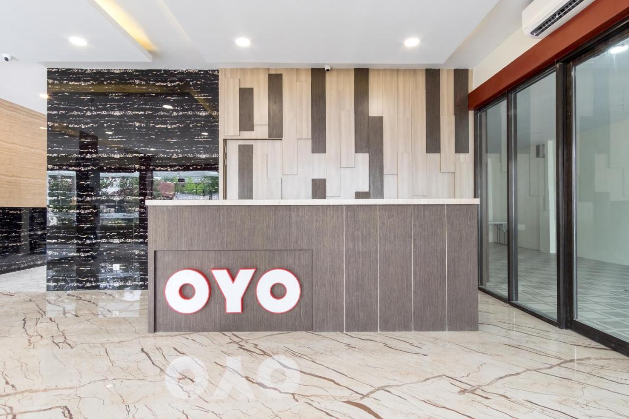 Oyo 727 Merlion Hotel Medan Eksteriør billede