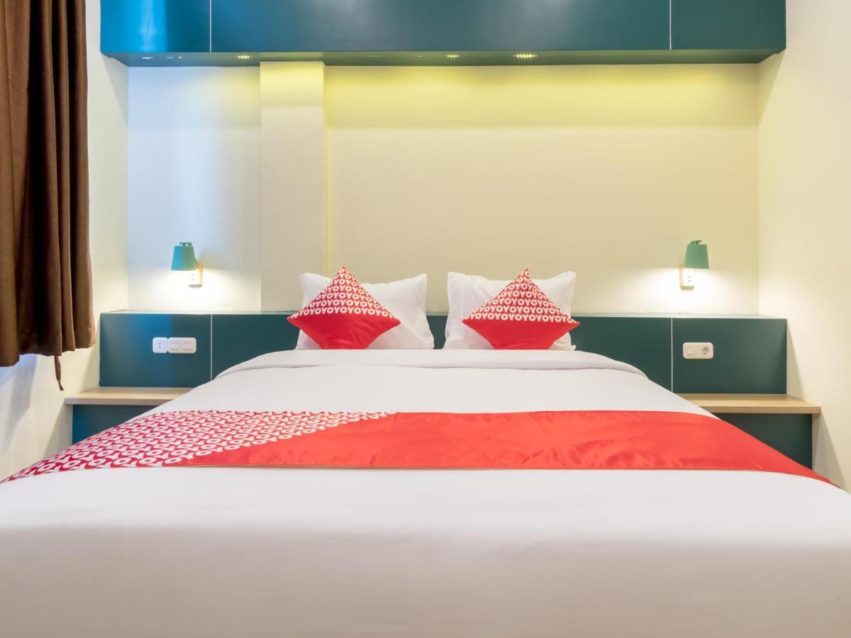 Oyo 727 Merlion Hotel Medan Eksteriør billede