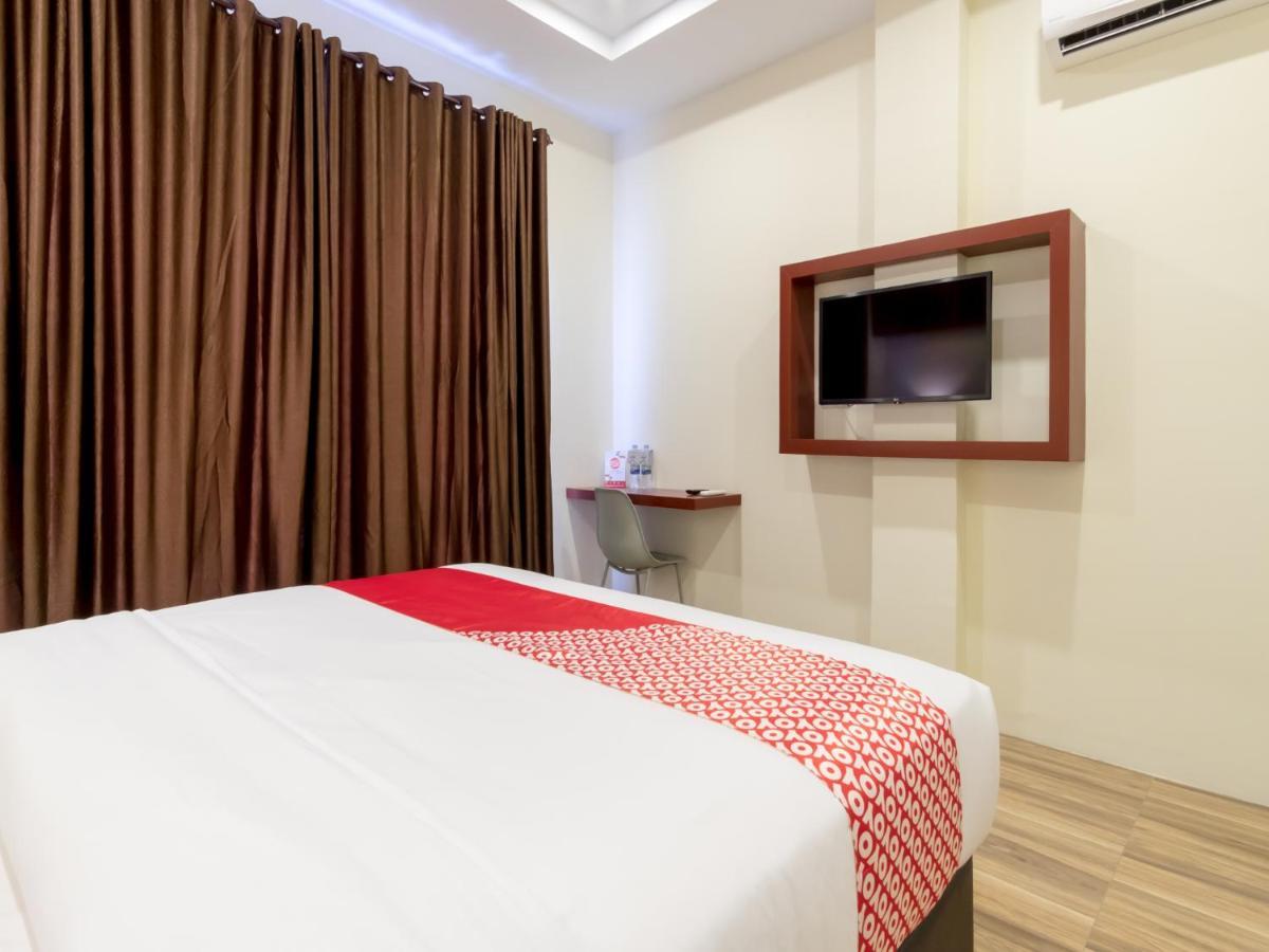 Oyo 727 Merlion Hotel Medan Eksteriør billede