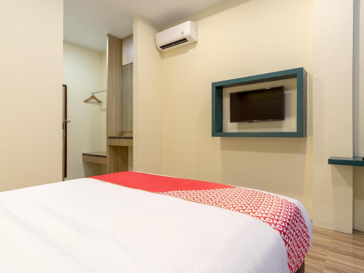 Oyo 727 Merlion Hotel Medan Eksteriør billede